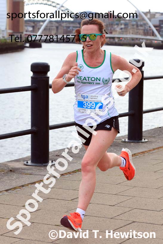 Bridges of the Tyne 5 Mile Road Race, Newcastle Quayside.  Photo: David T. Hewitson/Sports for All Pics